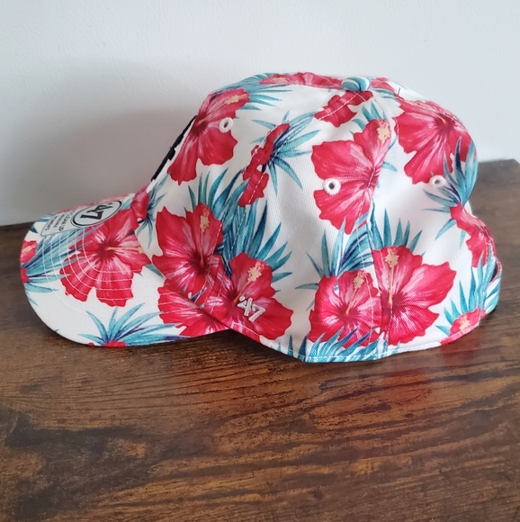 Boston Celtics Sharon Red Florial '47 Woman's Adjustable Clean Up Cap Hat - Picture 6 of 8